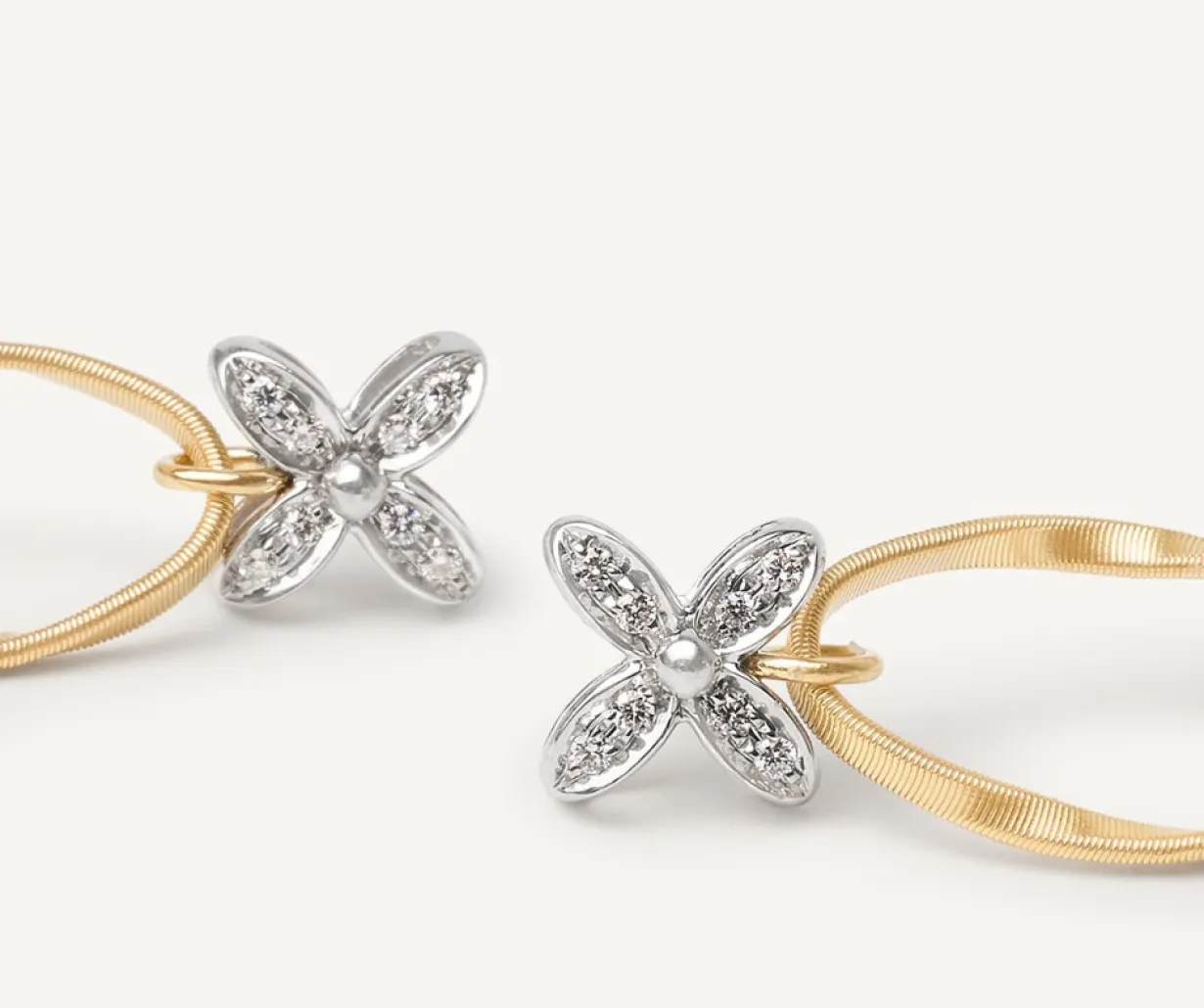 Marco Bicego Boucle D'Oreille Avec Elements Fleuris Paves De Diamants Flash Sale